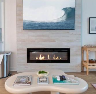 Downtown Myrtle Beach Apartment | Penthouse Oceanfront Studio VR + Mural + Minibar