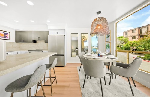 La Playa House | Pet Friendly 2 bedroom in Point Loma Overlooking Kellogg Beach - Stay for 30 days!