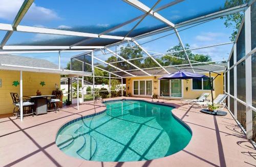 Longwood House | Pool Access! Dog-Friendly Retreat 16 Mi to Orlando