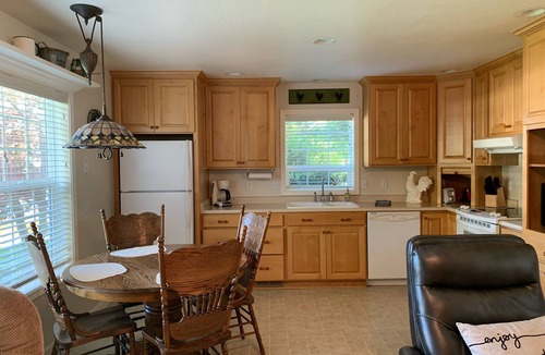 Medford Cottage | Quiet, Modern, Cottage