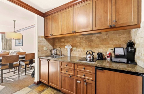 Olympic Valley Hotel | Remodeled Second Floor Valley View suite