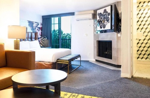 Norma Triangle Hotel | Rooftop Pool & Lounge, Steps to Sunset Strip, Dining & Beverly Hills Attractions