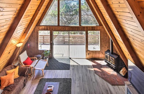 Running Springs House | Running Springs Cabin w/Large Deck + View!