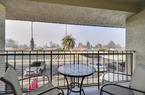 Pleasanton House | Sip, Golf & Explore: Pleasanton Retreat!