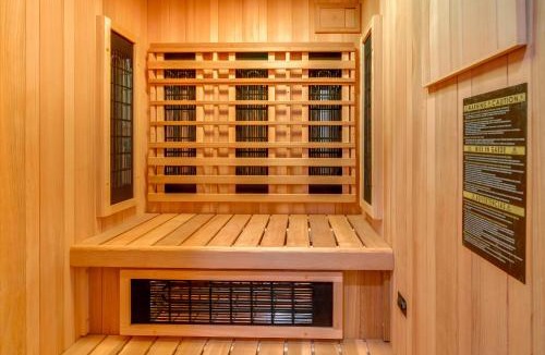 Bear Valley House | Ski-In/Ski-Out Retreat w/Sauna in Bear Valley!