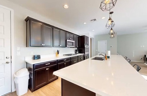 Gilbert House | Spacious 4-Bedroom Home in Follett Gilbert, AZ