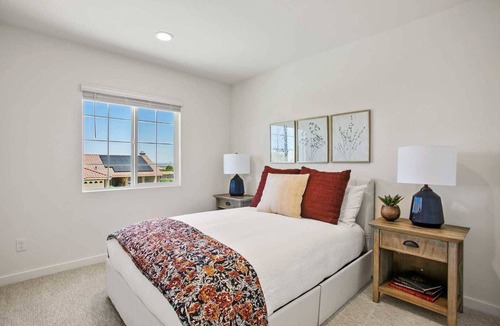 Lancaster House | Spacious Castle on Ave L12