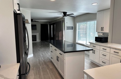 Palmdale House | Spacious oasis!