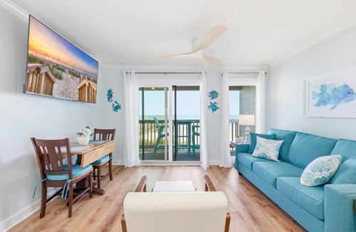 North Myrtle Beach House | Tide Time Oceanfront at Sea Cabin w Pool