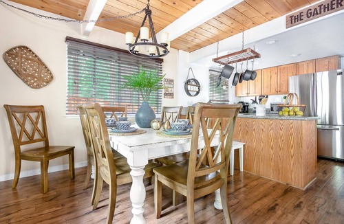 Pioneer Trail House | Tooch Villa - Spa, Games,3BR, 2BA, Hot Tub