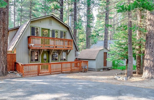 Pioneer Trail House | Tooch Villa - Spa, Games,3BR, 2BA, Hot Tub