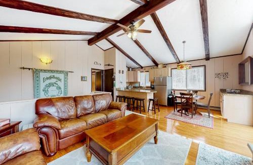 Maplecrest House | Tranquility Forest