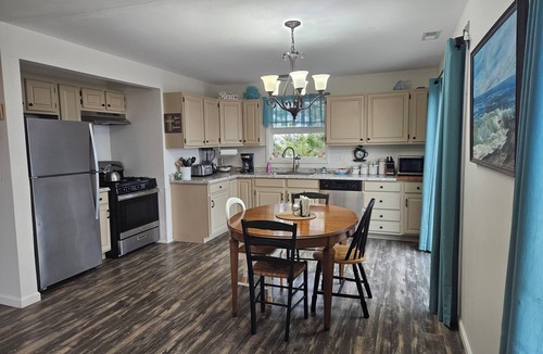 Broadkill Beach House | Waterfront Beach House! Secluded Retreat on the Bay.