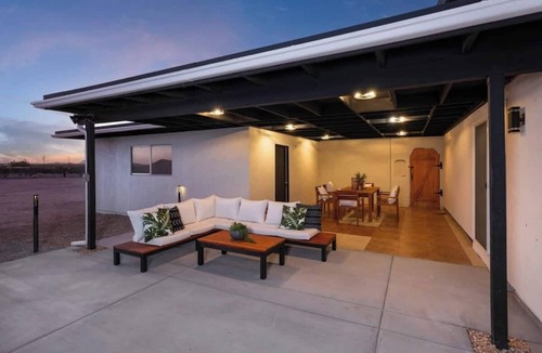 Joshua Tree House | Winters Haven · 2.5 Acres, Spa, PingPong, SoakPool