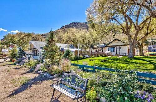 Walker Apartment | WWM 9 · 9 Adventure Base explore The E Sierras WWM