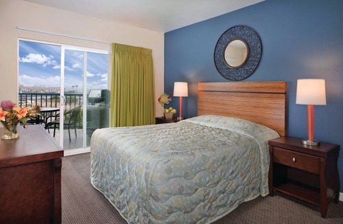 Oceanside Resort | Your fun ship has landed !