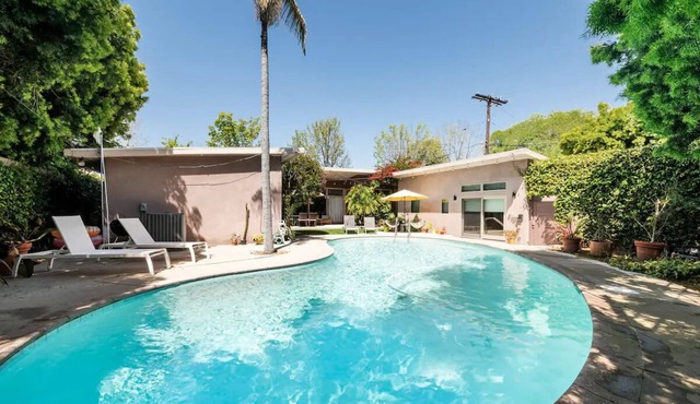 Bixby Beauty 50s Mod Pool & Park