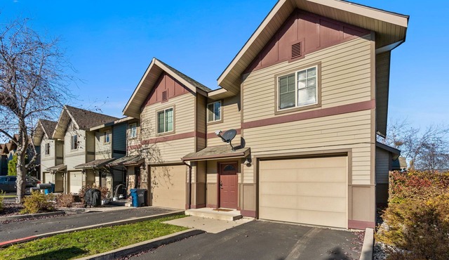 Bozeman Cozy Condo - Comfortable condo in convenient Bozeman, 30 night rental
