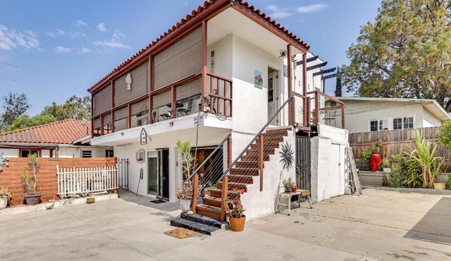 Fullerton Home Base: Easy Access to Dtwn + CSUF!