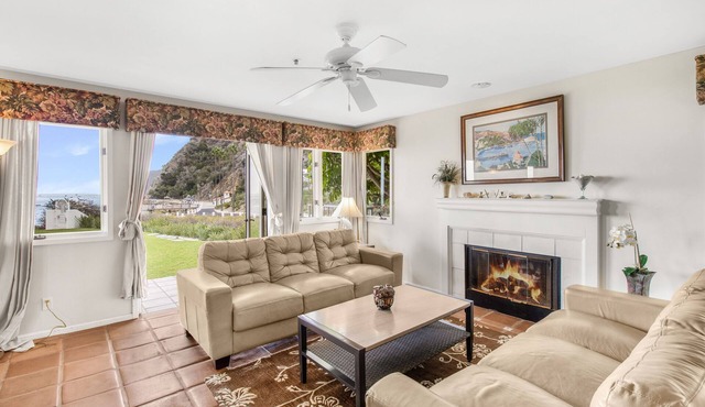H1063: 2B 2B Villa + No Steps + OCEAN VIEWS + Cart + Fireplace