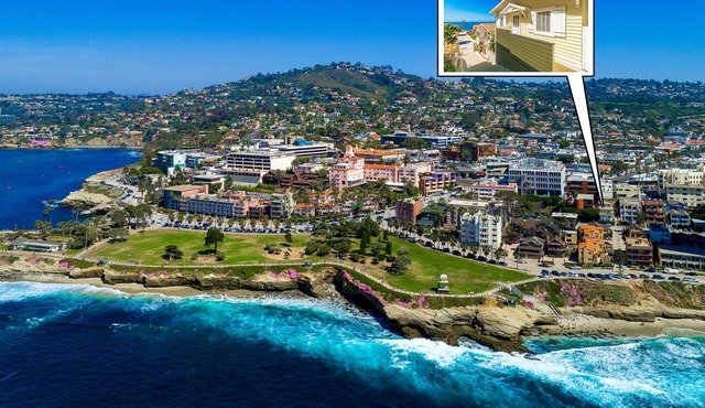 Ocean-view cottage with steps from La Jolla Cove & Prospect Street