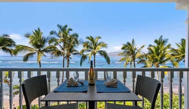 Relaxing Oceanfront Escape – Lahaina Shores 421