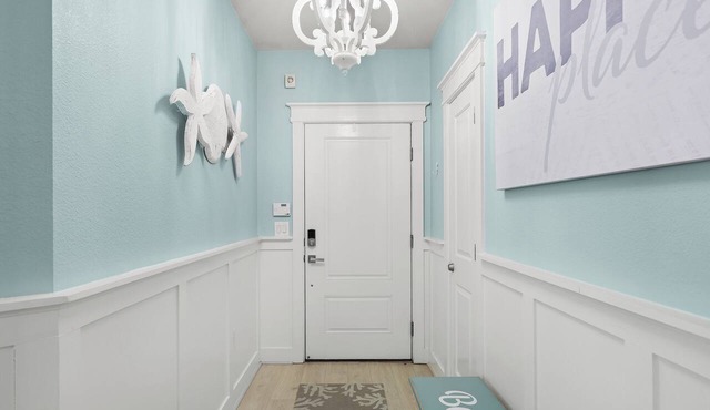 Salt & Light -Book 5+ nights and get 15% discount. 3BD/3BA. Sleeps 9