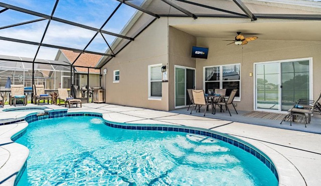 South Facing Private Pool with Lake View & Spa - Quiet Vacation Area - Family Friendly