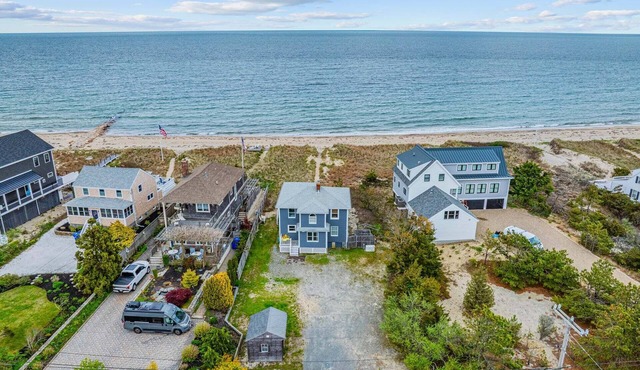 Spacious Cape Cod Waterfront Retreat Steps to Beach