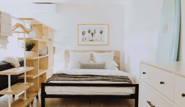 Spacious, Designed Ocean Loft in Solana Beach!
