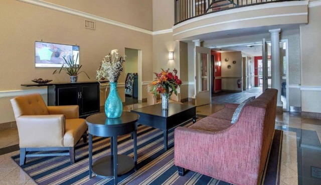 Studio 6 Suites Jacksonville Deerwood Park FL
