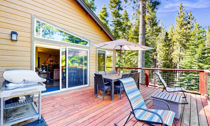 North Upper Truckee House | House ∙ 4 bedrooms ∙ 8 guests