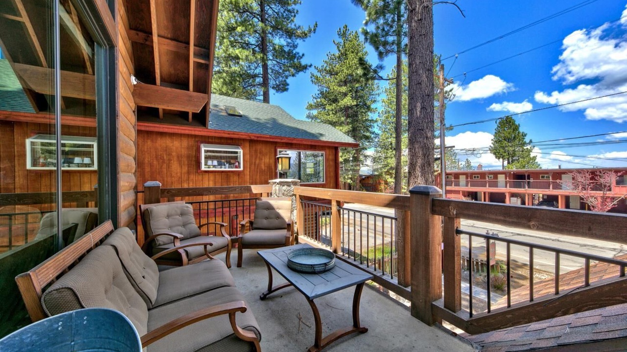 Photo of Patio Balcony in Al Tahoe