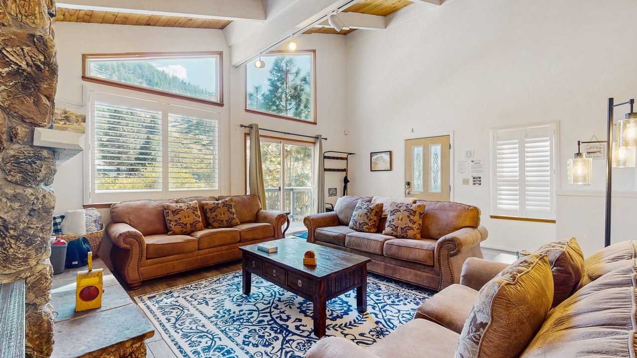 Photo of Livingroom in South Lake Tahoe
