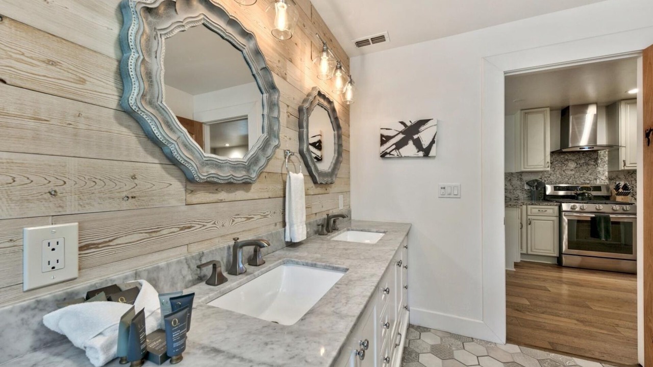 Photo of Kitchen in North Upper Truckee