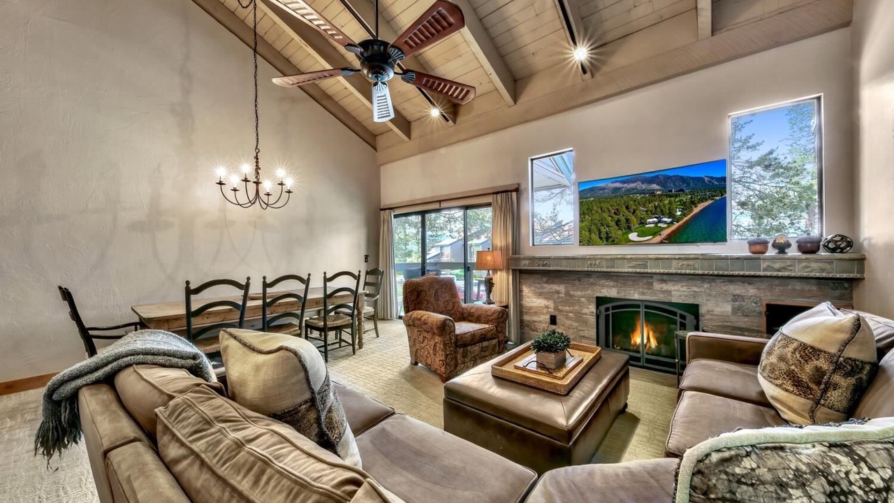 Photo of Livingroom in South Lake Tahoe