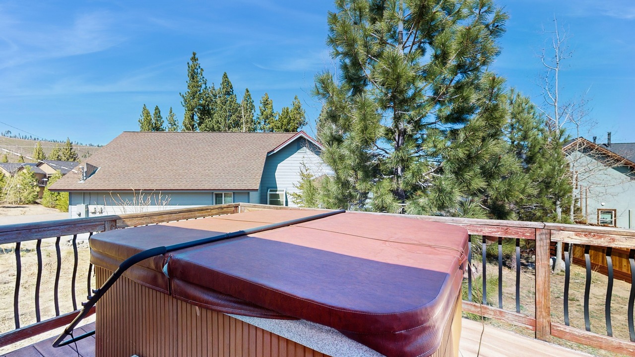 Photo of Outdoor in Mountain View Estates