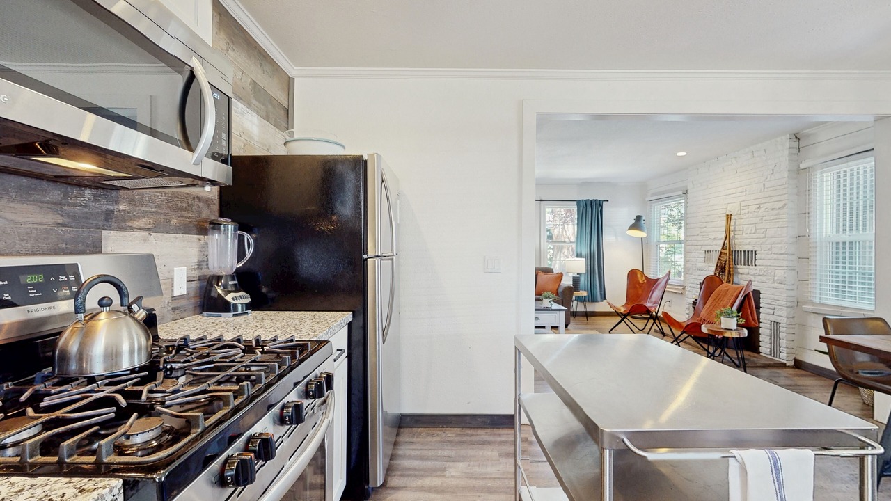 Photo of Kitchen in Lakeside Park