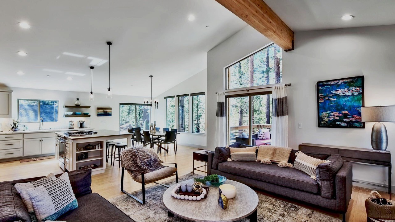 Photo of Livingroom in Mountain View Estates