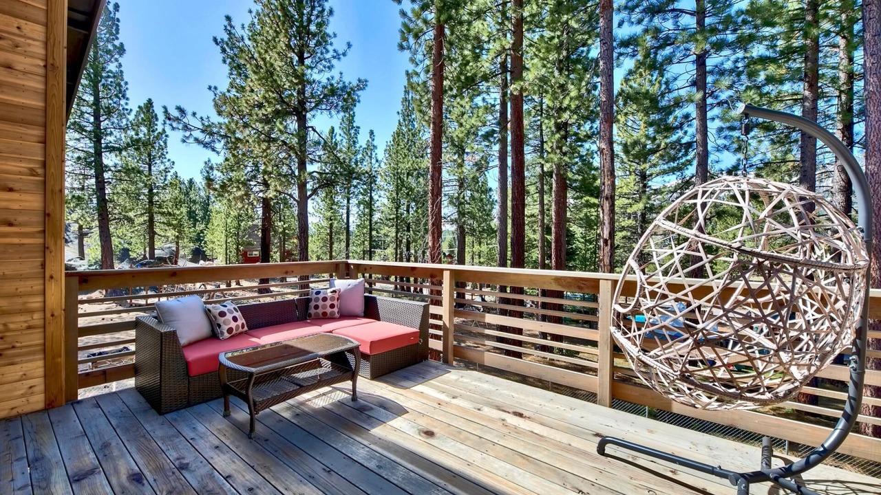 Photo of Patio Balcony in Mountain View Estates