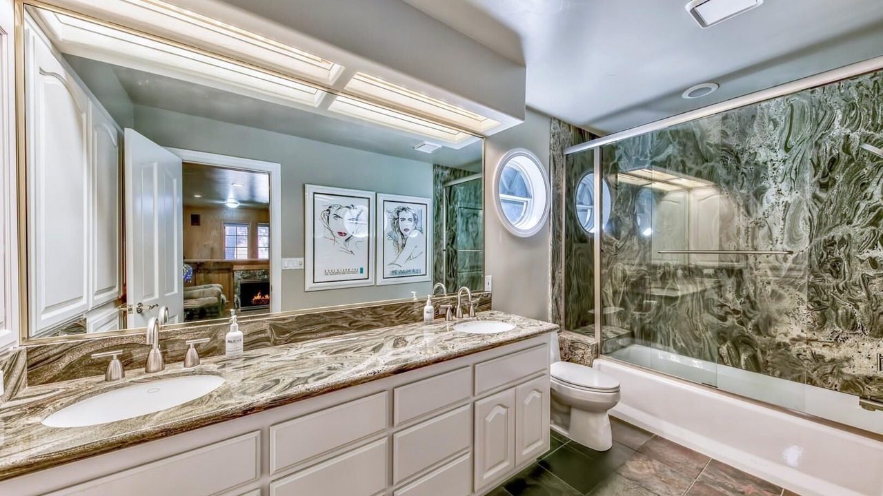 Photo of Bathroom in Tahoe Keys