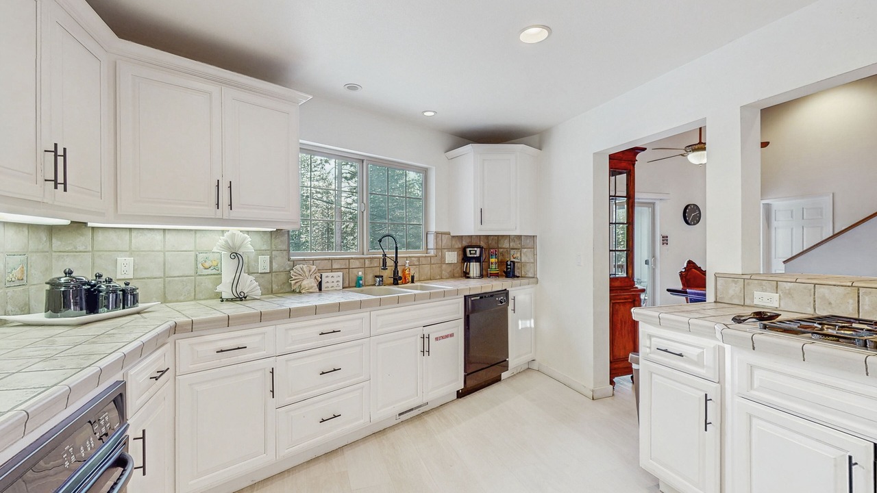 Photo of Kitchen in Country Club Estates