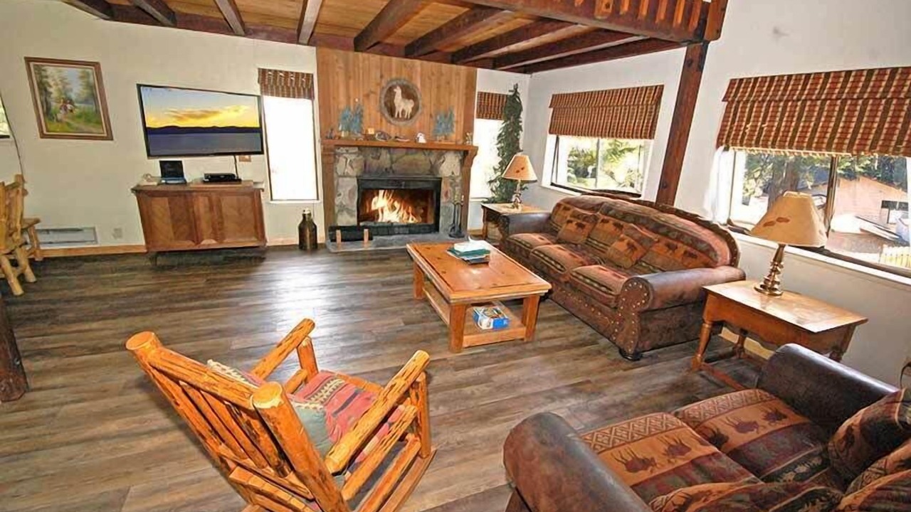 Photo of Livingroom in Tahoe Tyrol