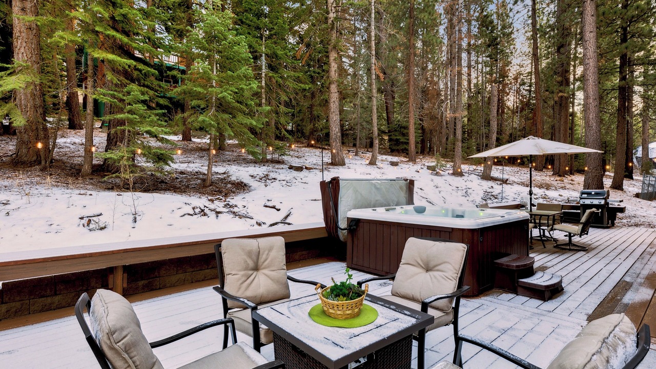 Photo of Outdoor in Country Club Estates