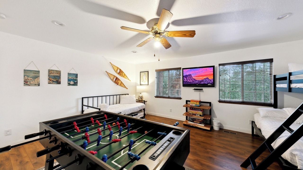 Photo of Bedroom in Country Club Estates