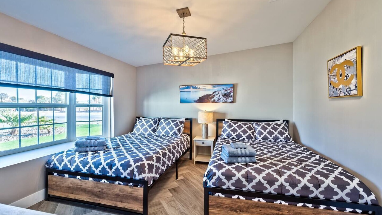 Photo of Bedroom in Enterprise