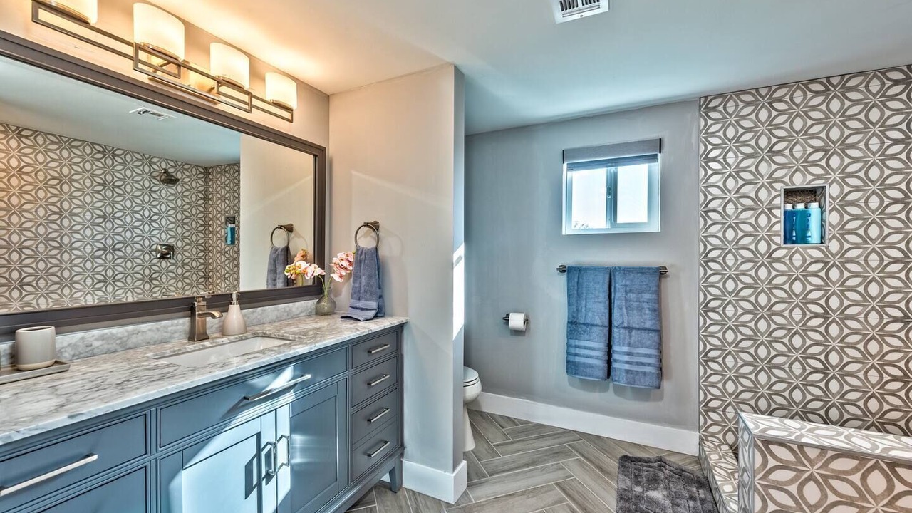 Photo of Bathroom in Enterprise