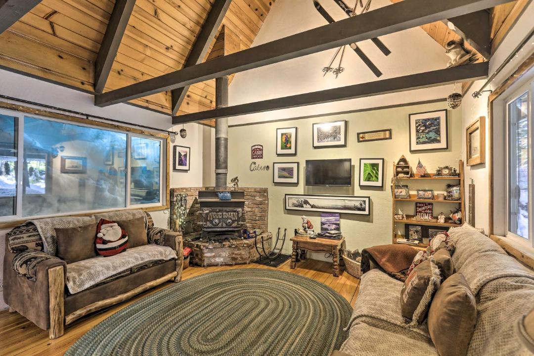 Photo of Livingroom in Tahoe Paradise
