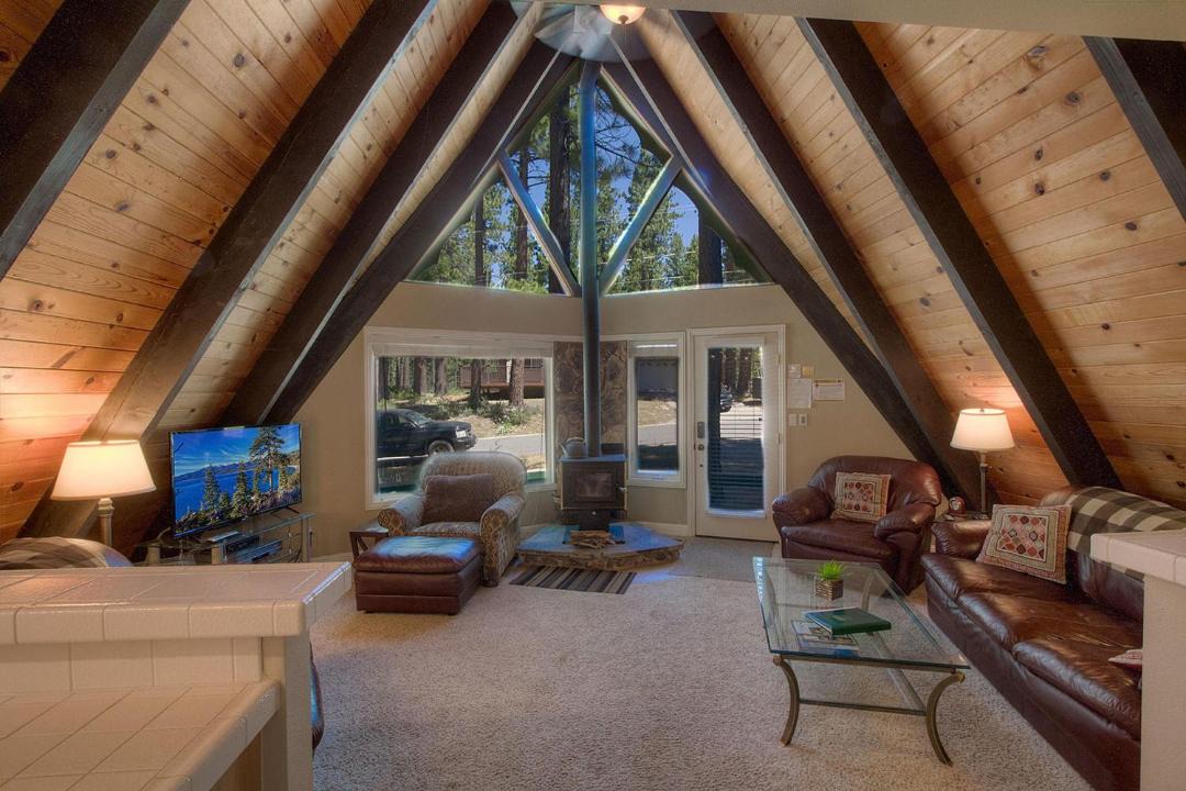 Photo of Livingroom in Montgomery Estates