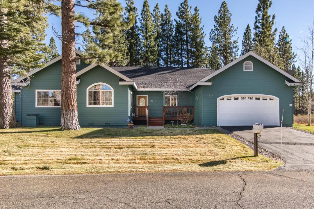 Photo of Buildings in Mountain View Estates